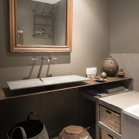 Chambres D'hotes Cosy Bed & Breakfast *